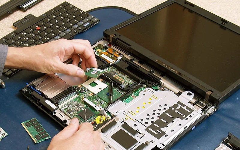 Quy trình sửa laptop tại nhà quận 3 (Nguồn: Internet)
