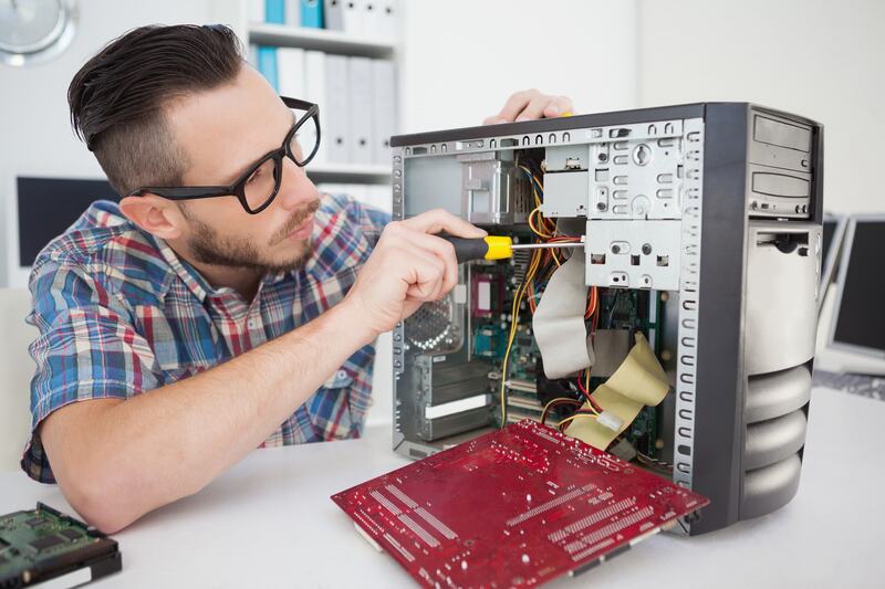 Những trường hợp cần sửa máy tính (Nguồn: Internet)