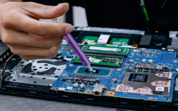 Dịch vụ vệ sinh laptop tại nhà quận 12 gồm những gì? (Nguồn: Internet)